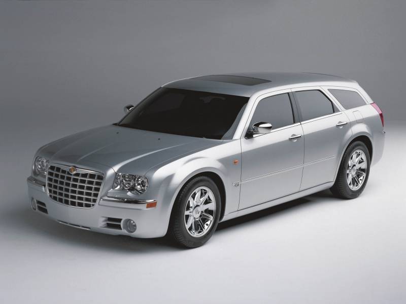 2005 Chrysler 300C Touring Concept