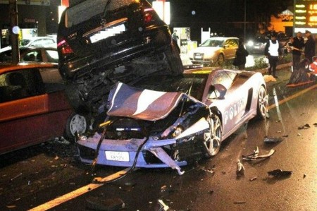 Lamborghini Gallardo police car crash. Lamborghini Gallardo Polizia